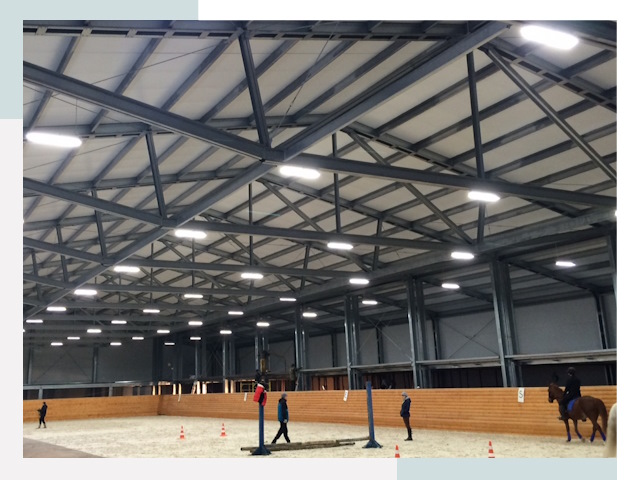 Строительство конных манежей от 657 руб в Донецк